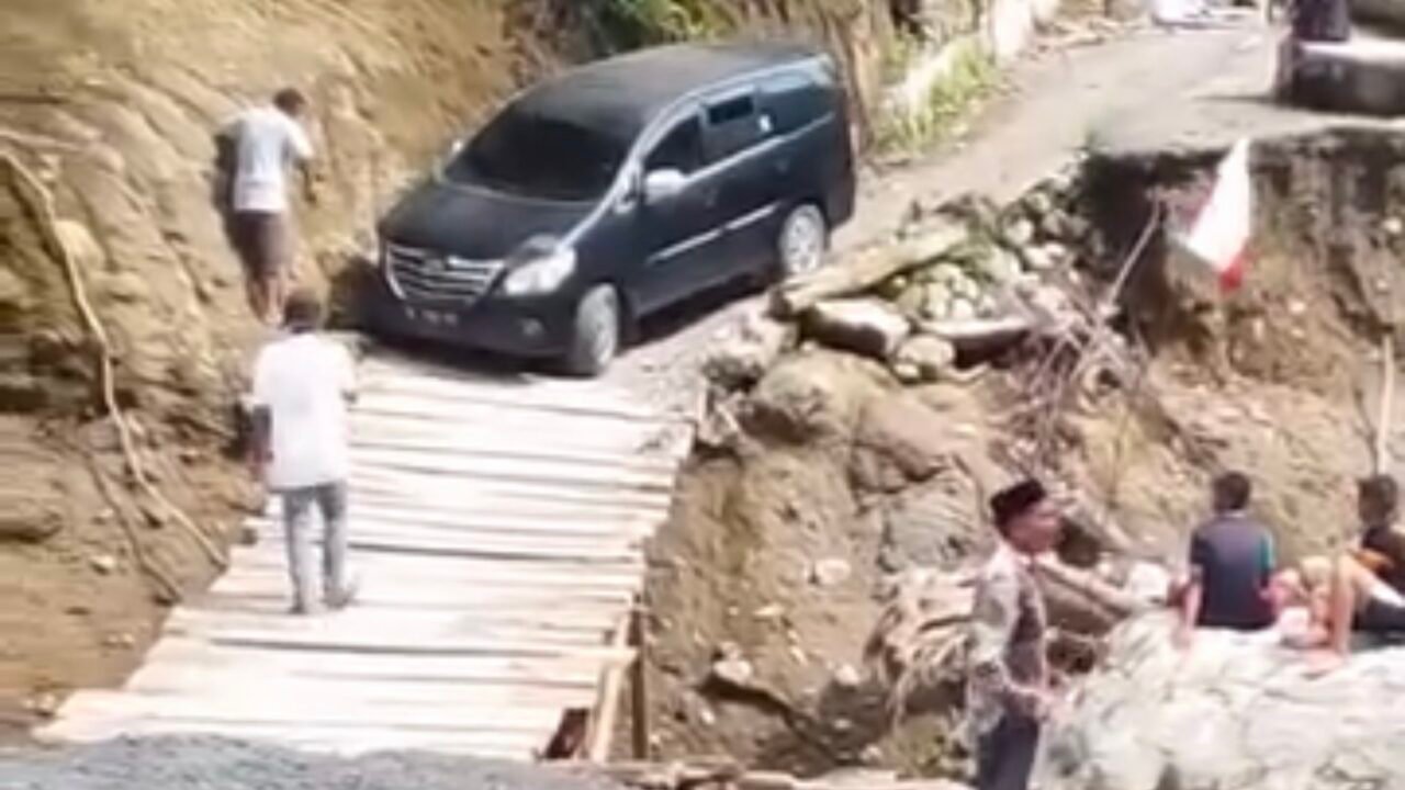 Miris! Jalan ke Kampung Gayo Setie Belum Diperbaiki Meski Sudah 5 Bulan Pasca Bencana