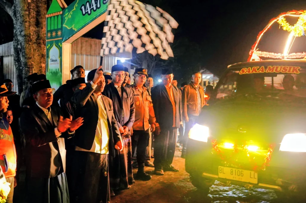 Bupati Haili Yoga Lepas Takbir Keliling