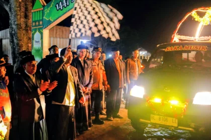 Bupati Haili Yoga Lepas Takbir Keliling
